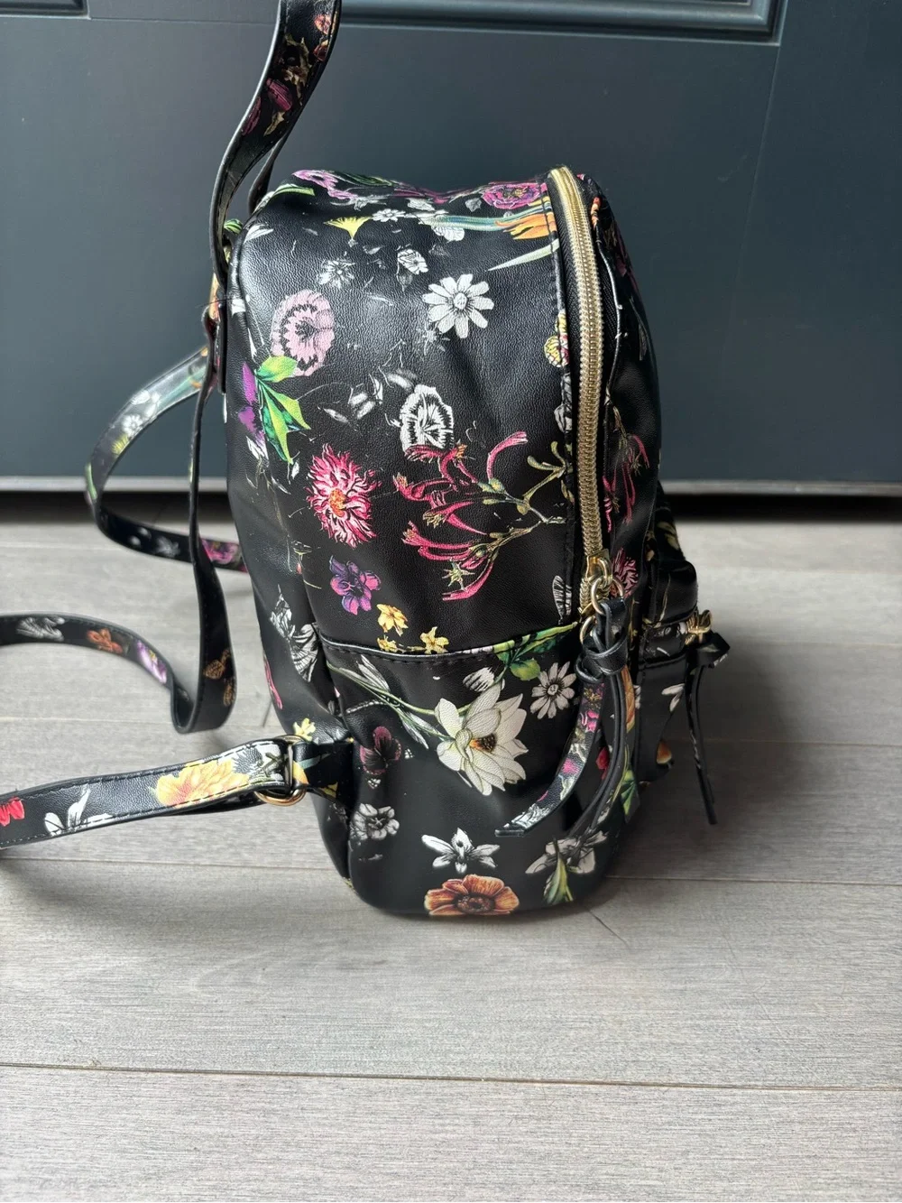 Khols Black Floral Fuax Leather Mini Backpack Purse Zippers Pockets Adjustable